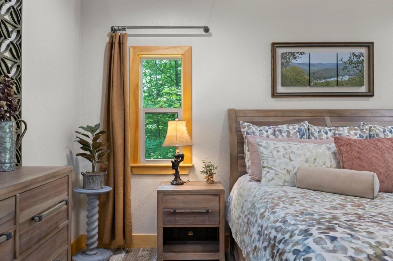Stunning Views, Superb Atmosphere, Modern Amenities, In The Middle Of Nature Bryson City Exterior photo