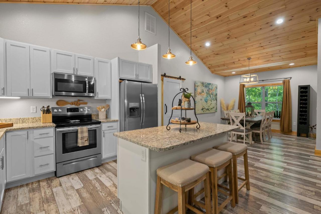Stunning Views, Superb Atmosphere, Modern Amenities, In The Middle Of Nature Bryson City Exterior photo