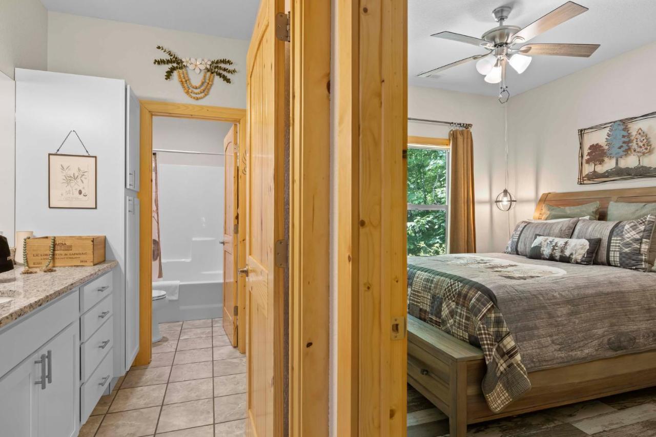 Stunning Views, Superb Atmosphere, Modern Amenities, In The Middle Of Nature Bryson City Exterior photo